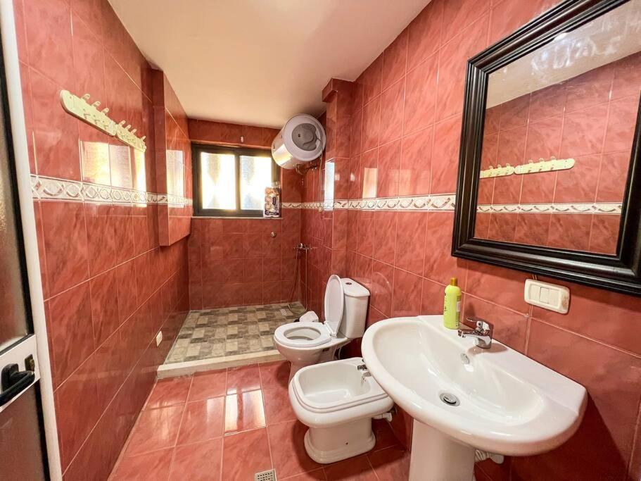 Scanderbeg Square 2br *